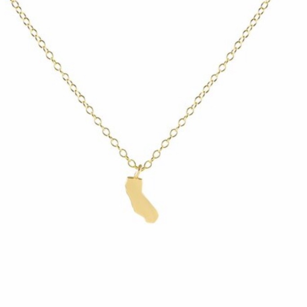 Italian s925 silver yellow gold plated California map with a heart